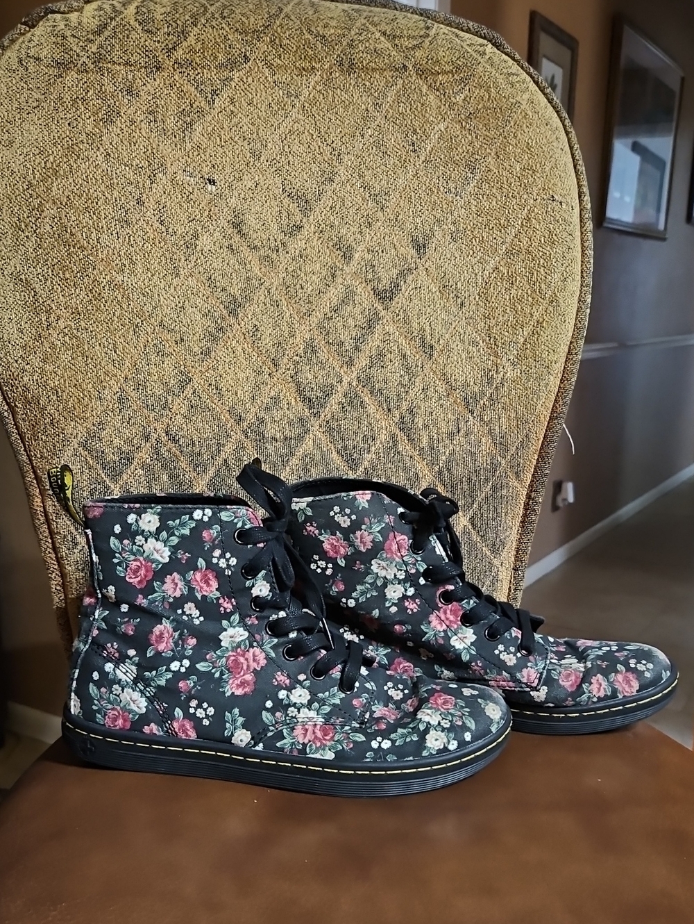 Dr. Martens Hackney Floral Canvas Lace Up Ankle Boots Shoes Black Pink Red Green
